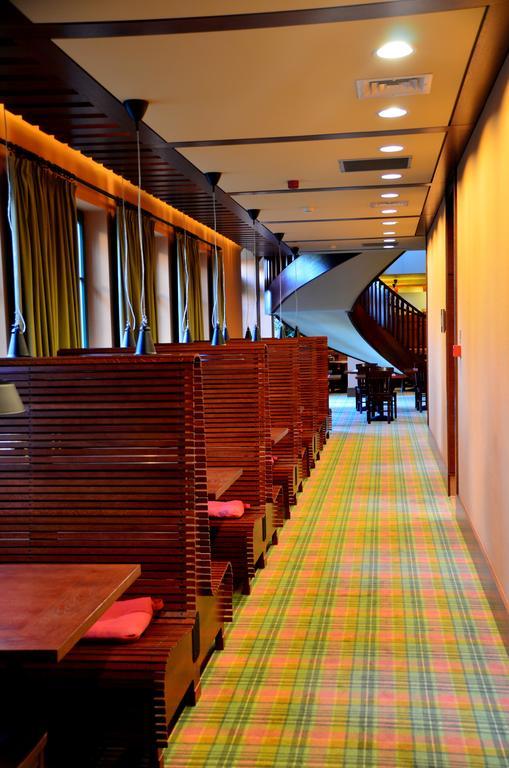 Hotel Wawrzyniak Zduny  Ngoại thất bức ảnh
