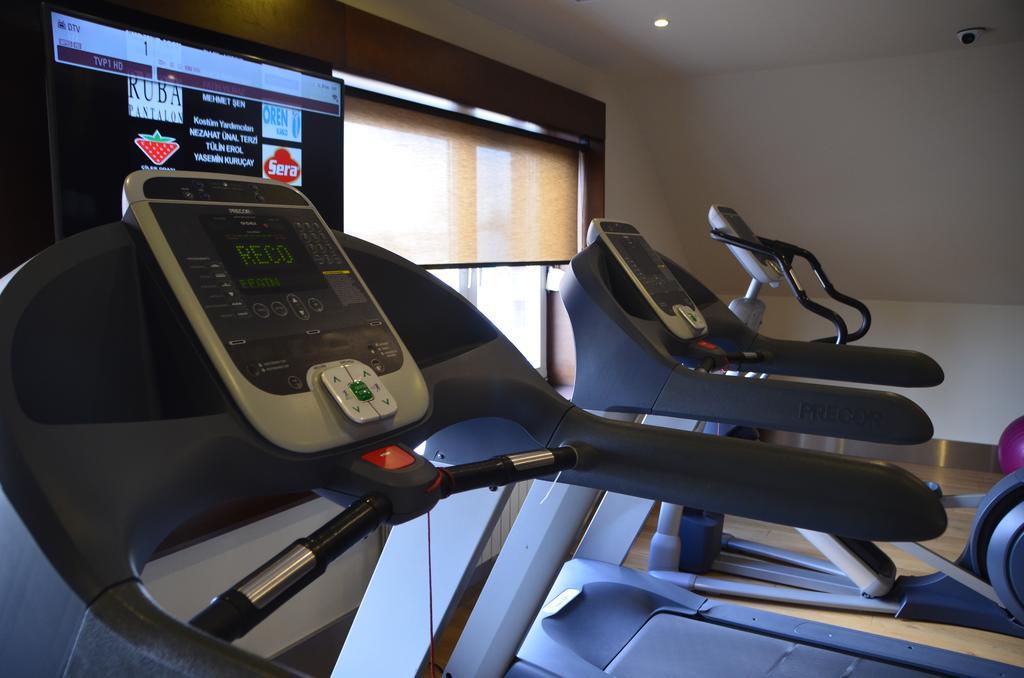 Hotel Wawrzyniak Zduny  Ngoại thất bức ảnh